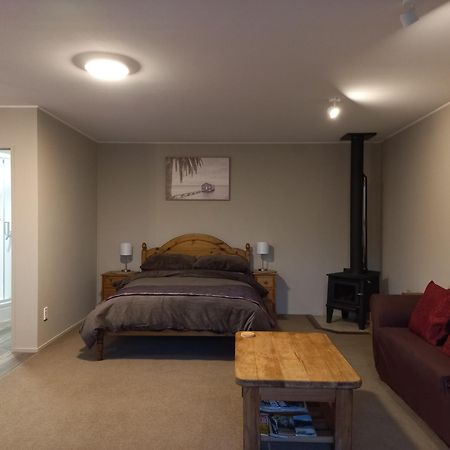 One Bedroom Country Cottage Motueka Extérieur photo