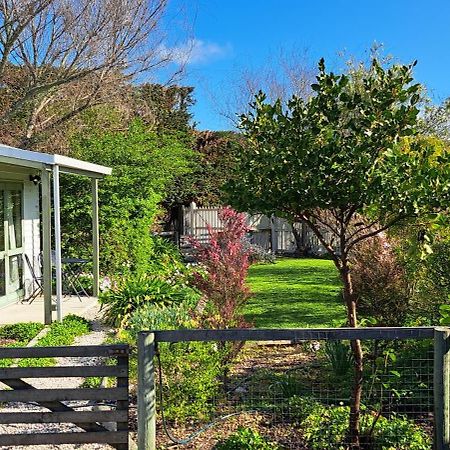 One Bedroom Country Cottage Motueka Extérieur photo